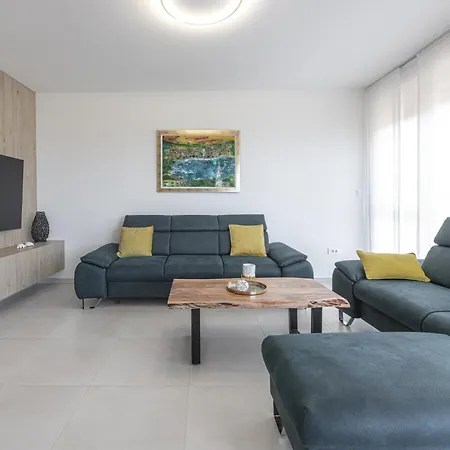 Tila Luxury Cavtat
